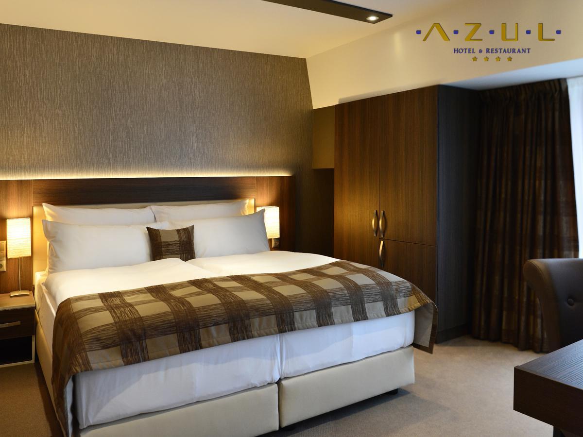 Azul Hotel & Restaurant Partizanske Bagian luar foto